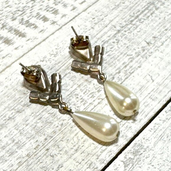 Vintage Dangle Earrings Faux Pearl Rhinestone Accent - Picture 2 of 3